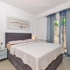 Leonida Apartment Mali Lošinj